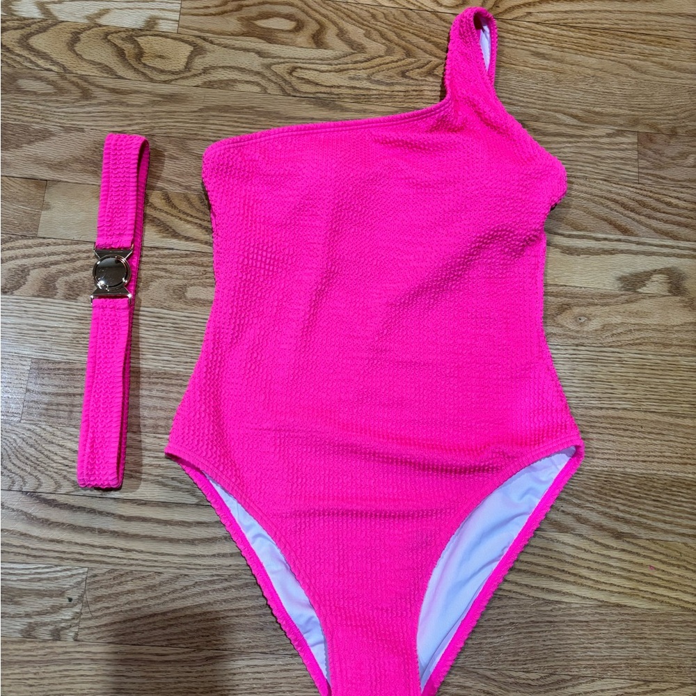NEW Hot Pink Textured One- Shoulder Swimsuit w/ Belt Sz S - Picture 4 of 7